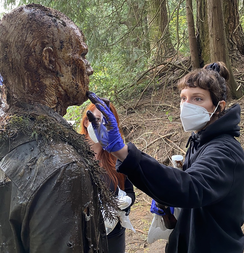 4 DAY OF THE DEAD MFX ARTIST JEN LATOUR TOUCHES UP A ZOMBIE.jpg