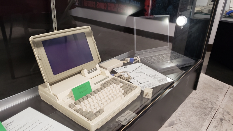 xf-museum-pilot-laptop